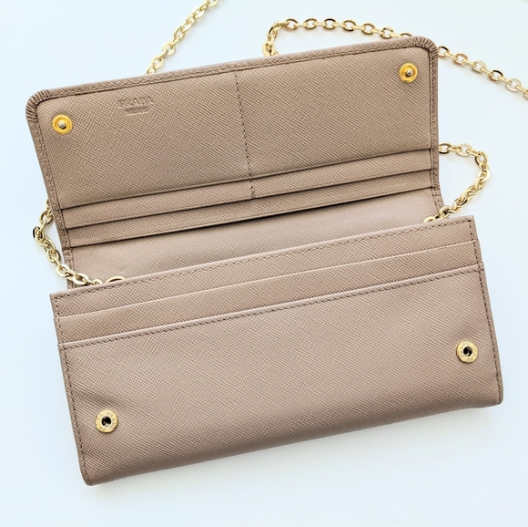 Prada wallet - Picture 4 of 15